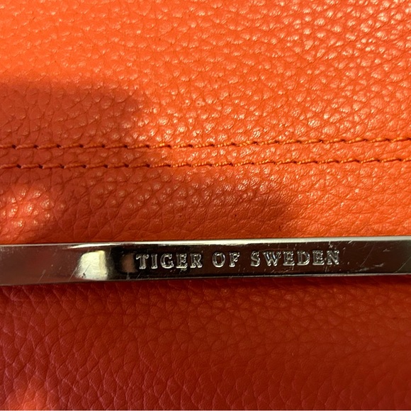 Tiger of Sweden Coral Clutch - Picture 2 of 7